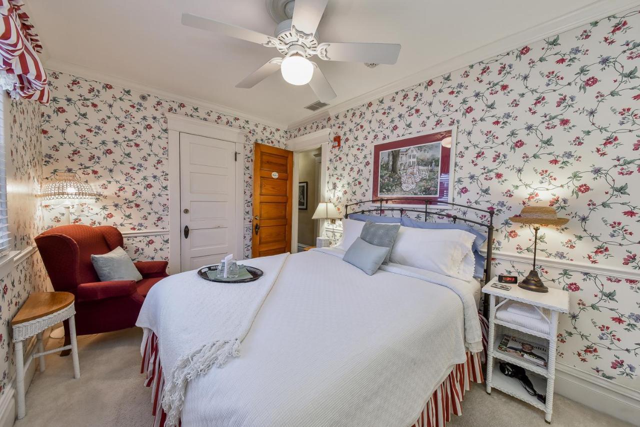 Harrison House Bed & Breakfastネイパービル 部屋 写真